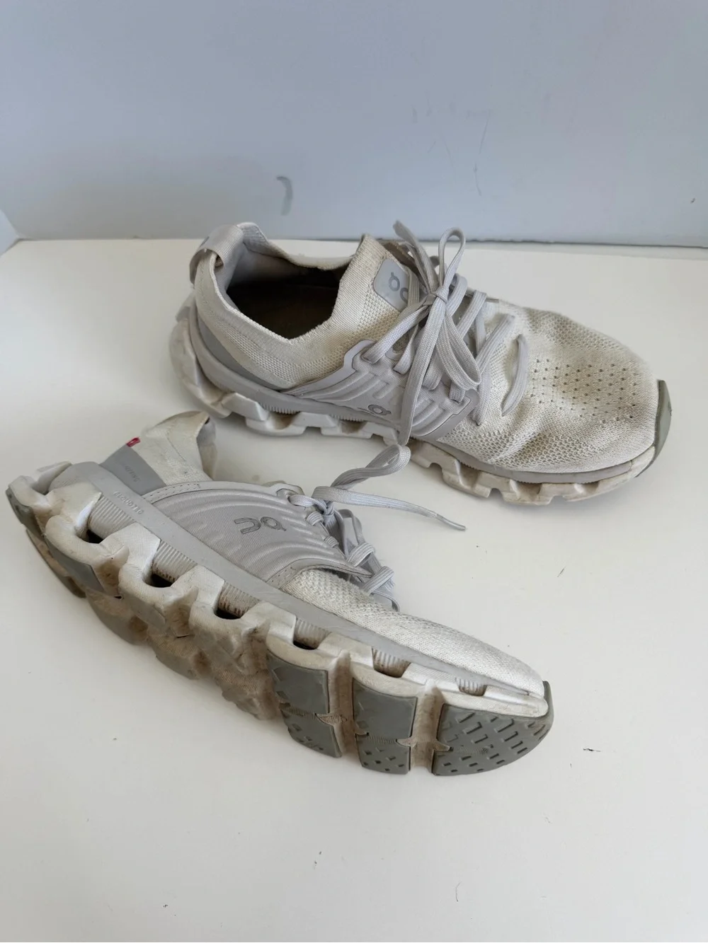 On Cloud Cloudswift White Running Shoes Women’s Size 6.5 EU 37.5 Sneakers